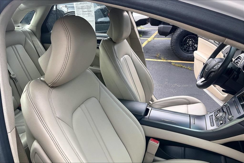 Used 2019 Lincoln MKZ Premiere FWD image 6