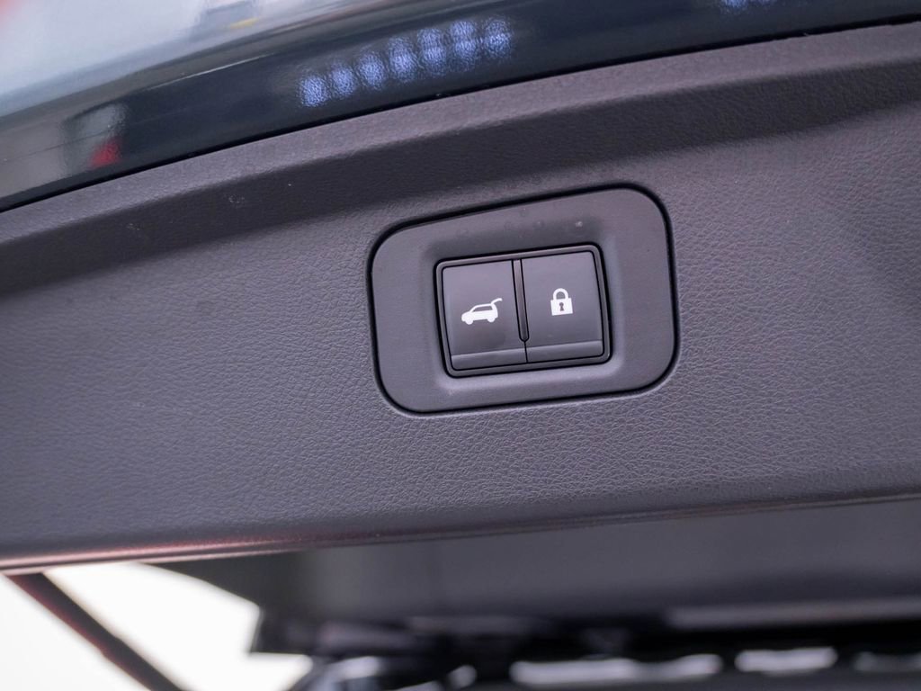 Used 2025 Nissan Armada Platinum Reserve w/ Convenience Package AWD/4WD image 43