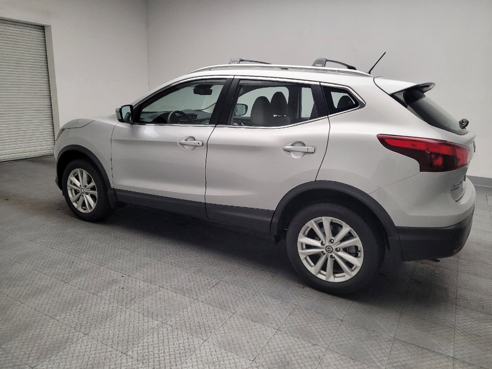 Used 2019 Nissan Rogue Sport SV image 3