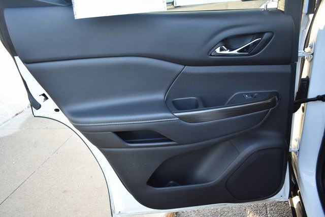 Used 2023 GMC Acadia SLT image 34