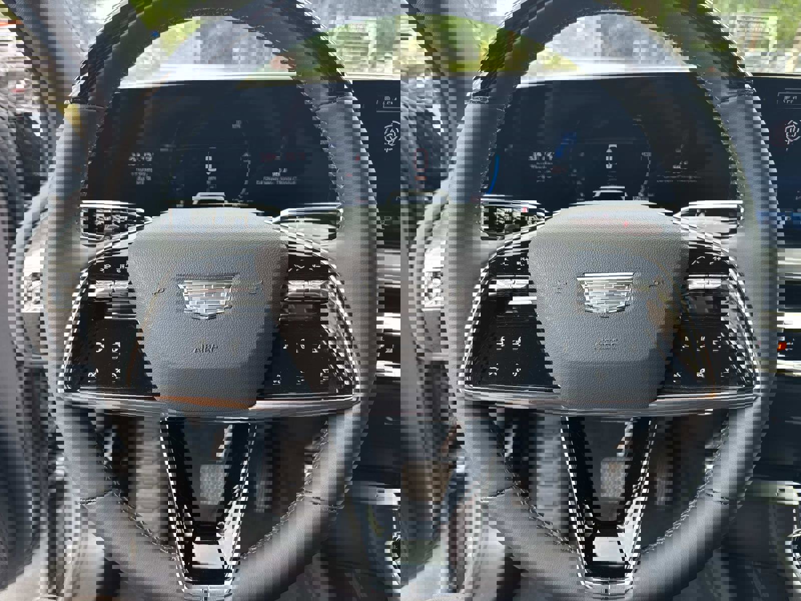 Certified 2025 Cadillac Lyriq Luxury w/ LPO, Floor Liner Package AWD/4WD image 29