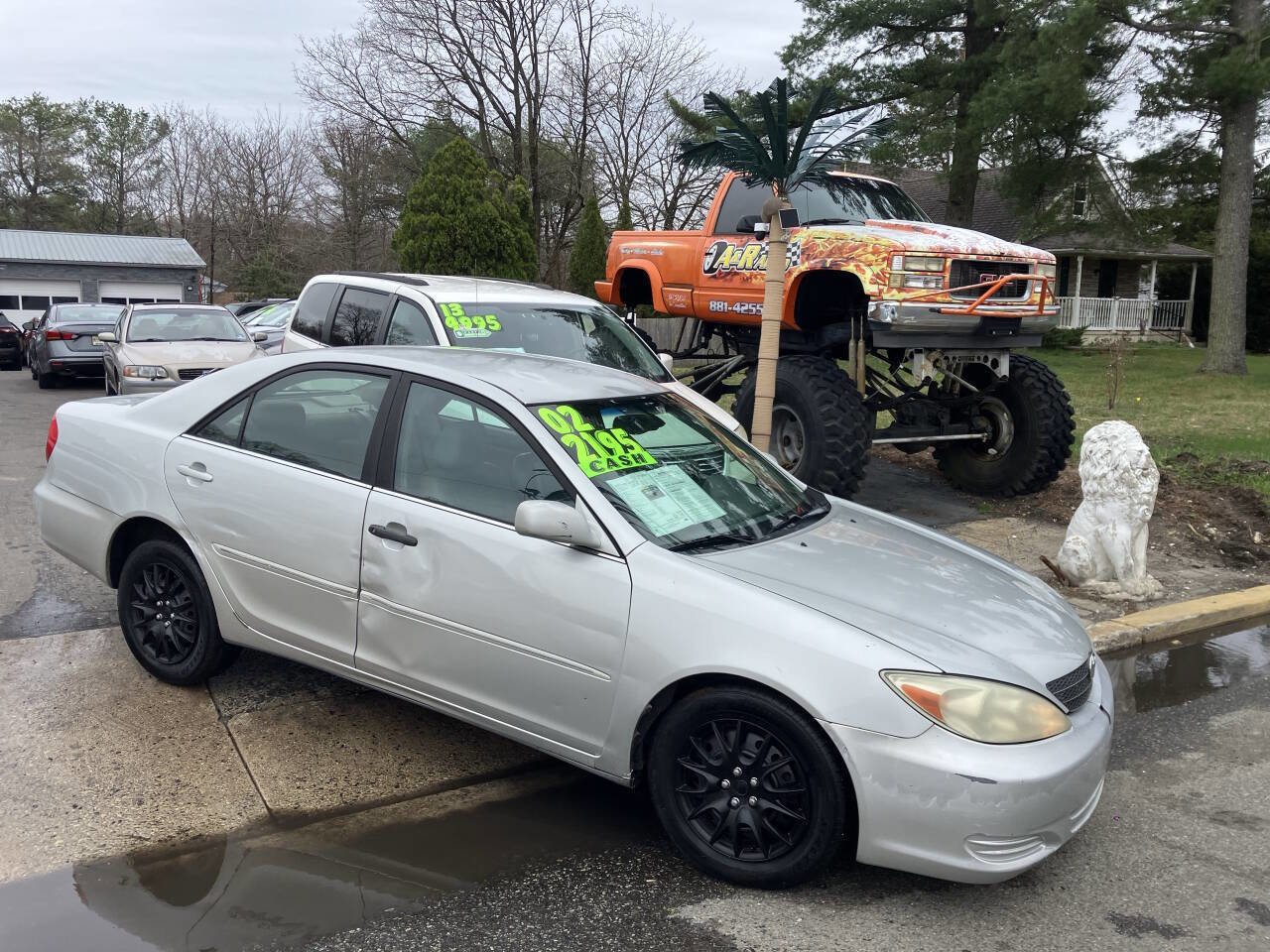 Used 2002 Toyota Camry SE FWD image 2