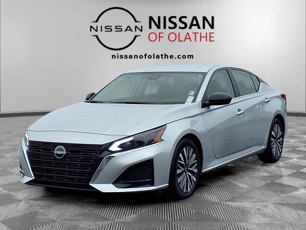 Used 2024 Nissan Altima 2.5 SV FWD video 1