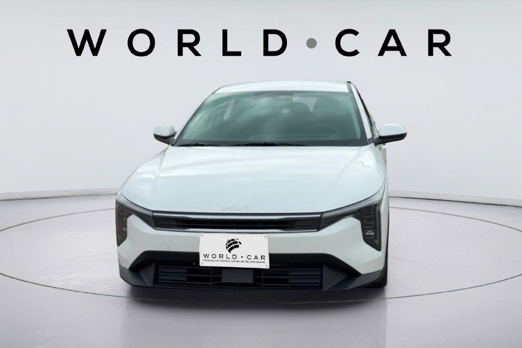 Used 2025 Kia K4 FWD image 8