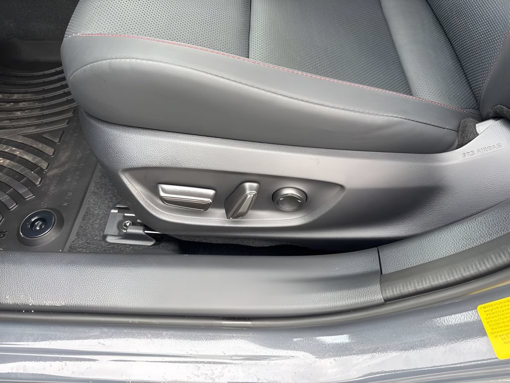 Used 2026 Toyota Prius Plug-In Hybrid FWD image 10