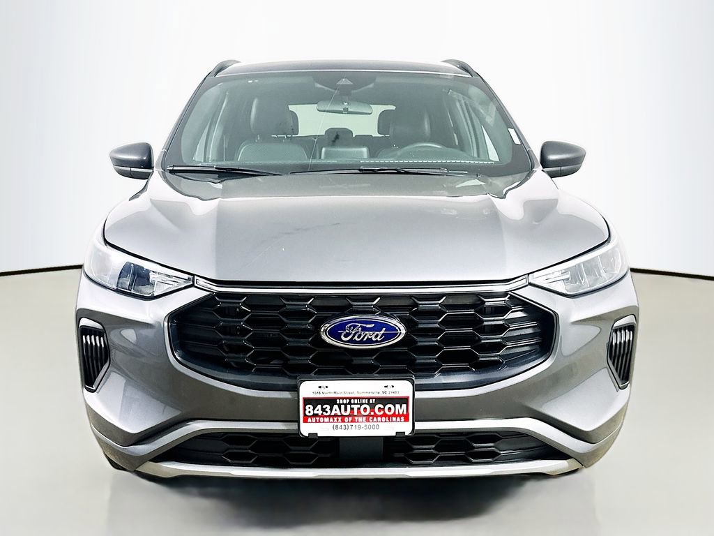 Used 2024 Ford Escape ST-Line AWD/4WD image 2