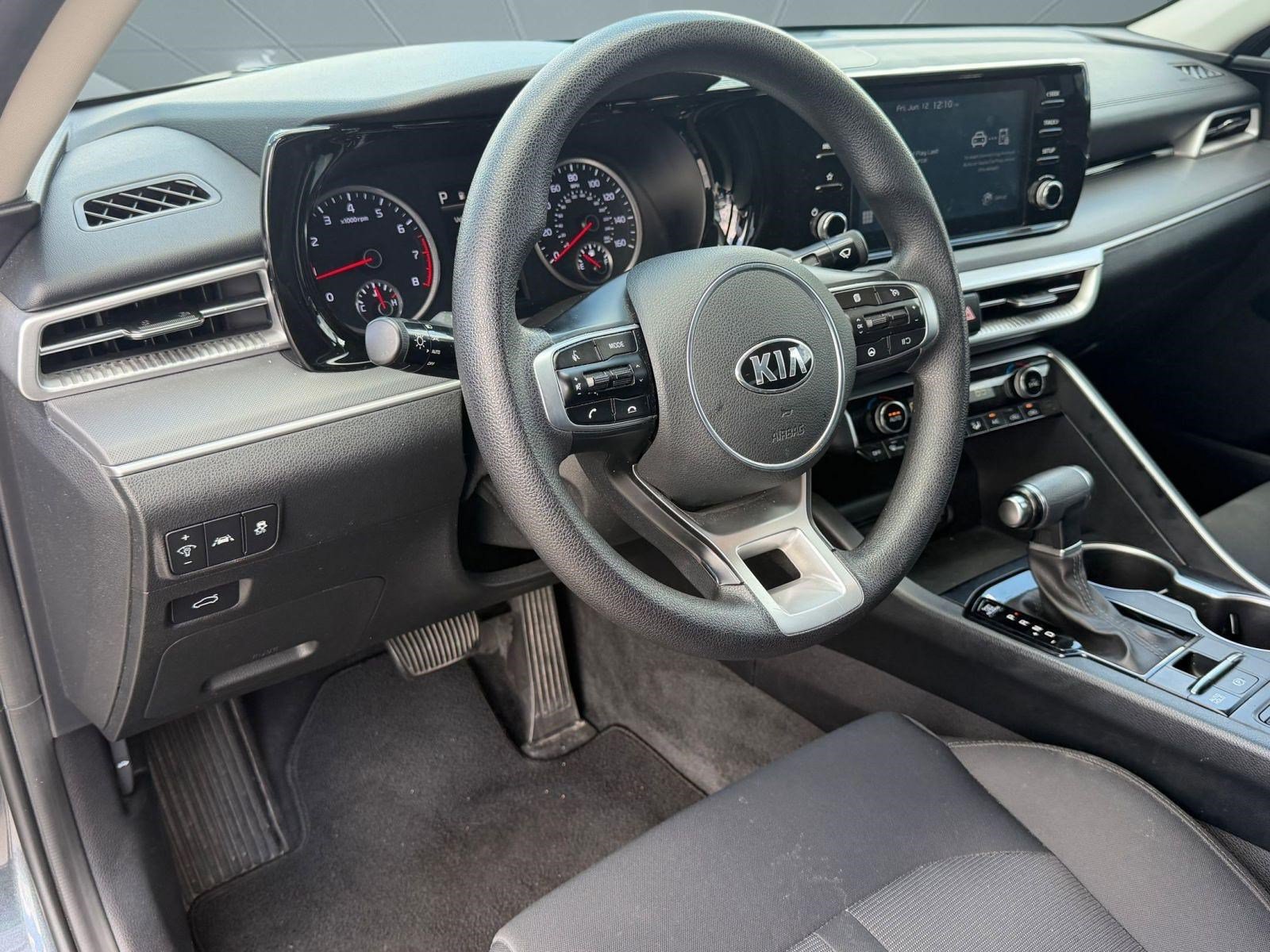Used 2021 Kia K5 LXS FWD image 3