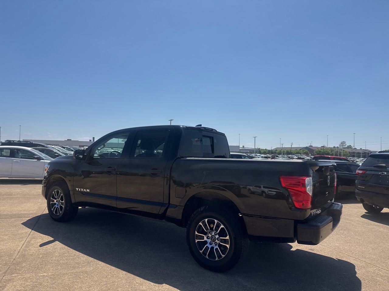 Certified 2024 Nissan Titan SV image 14