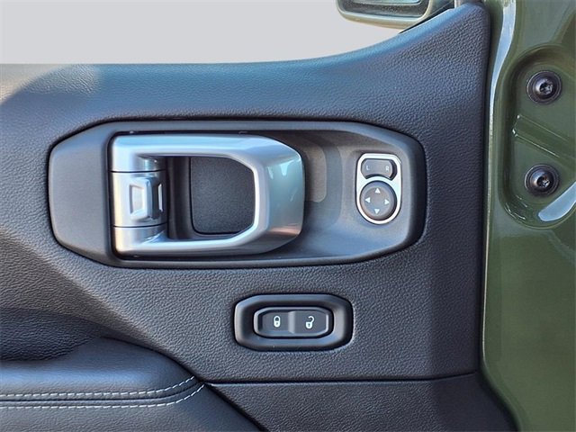 Used 2023 Jeep Wrangler Sahara w/ Cold Weather Group image 19