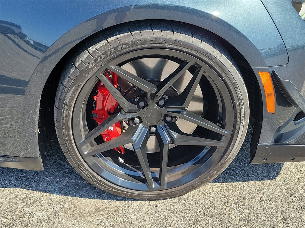 Used 2021 Chevrolet Camaro ZL1 image 7