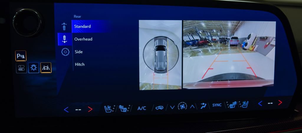 Used 2024 Chevrolet Traverse RS w/ LPO, Floor Liner Package image 22