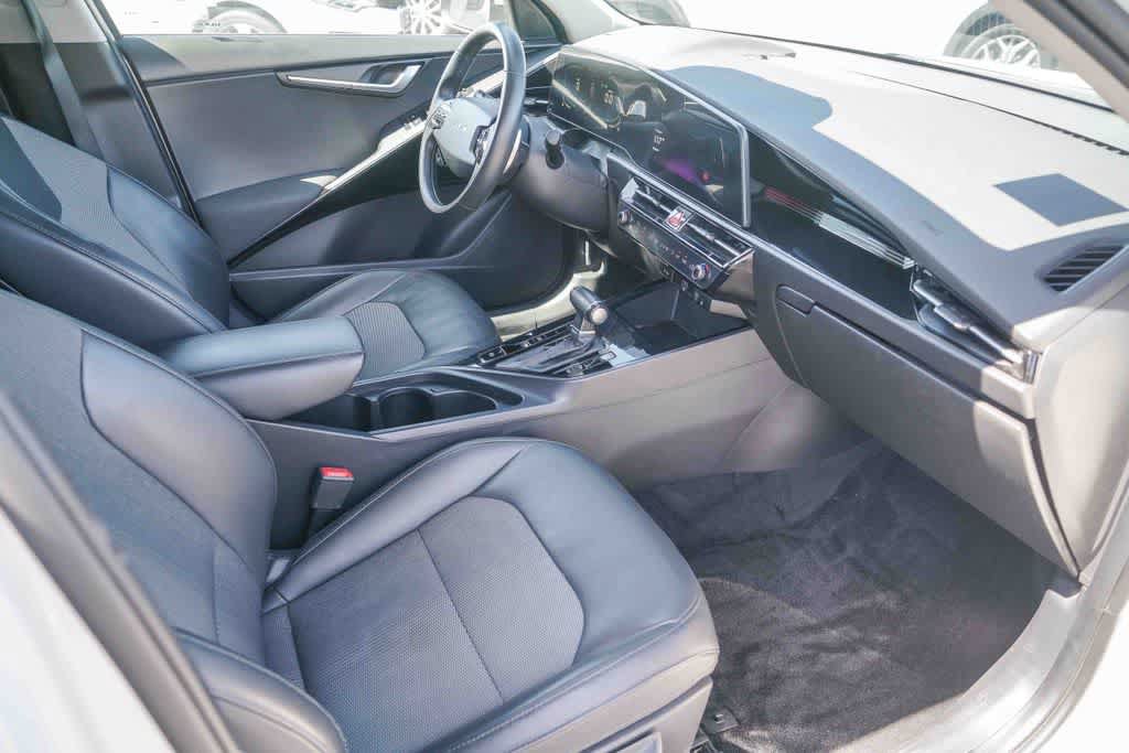 Certified 2023 Kia Niro EX FWD image 15