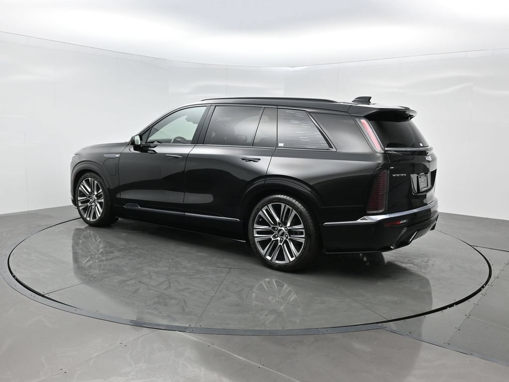 Certified 2026 Cadillac Vistiq Platinum w/ LPO, Floor Liner Package AWD/4WD image 4