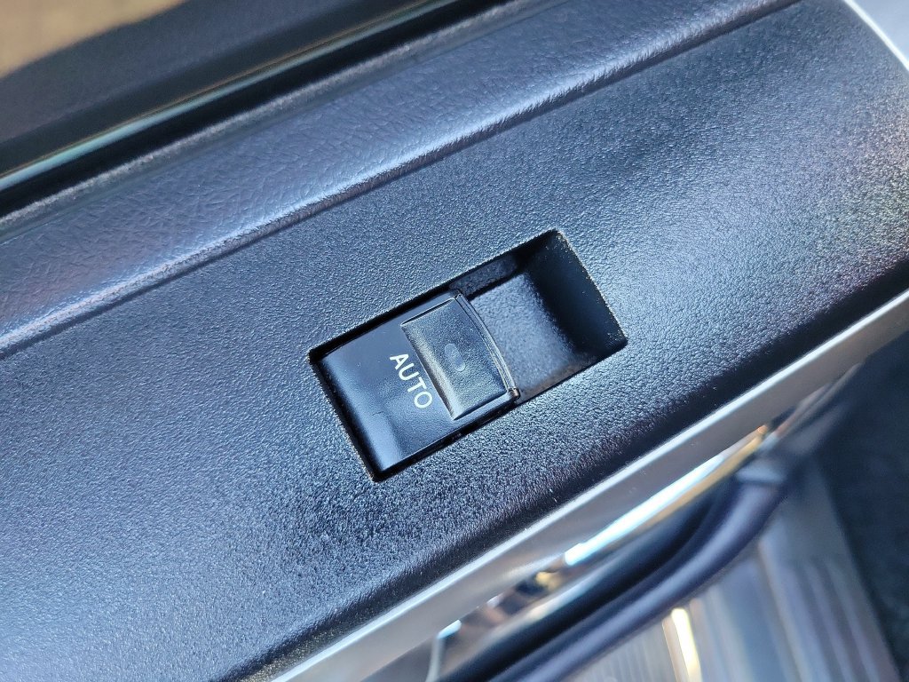Used 2022 Toyota 4Runner Limited RWD image 17