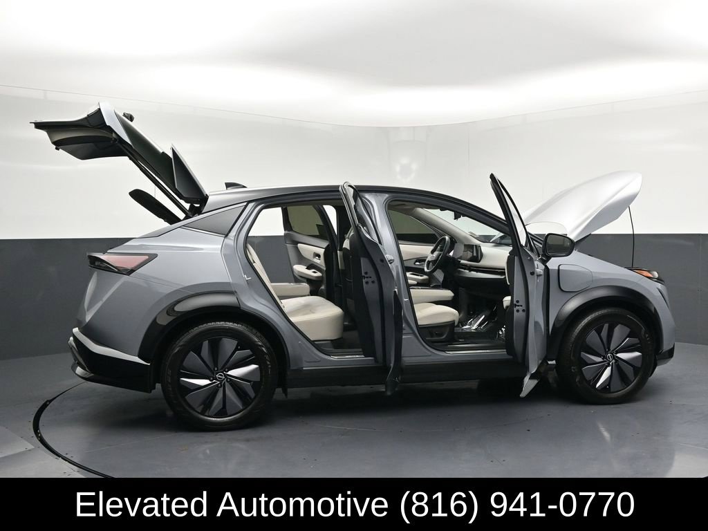 Used 2024 Nissan Ariya AWD image 38