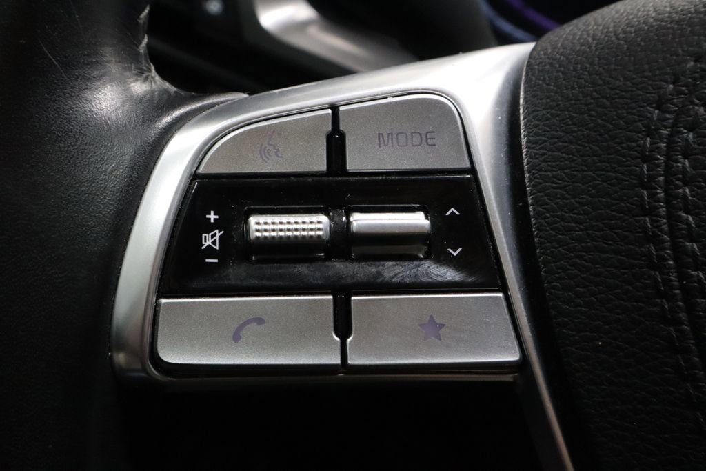 Used 2025 Kia Telluride S image 28