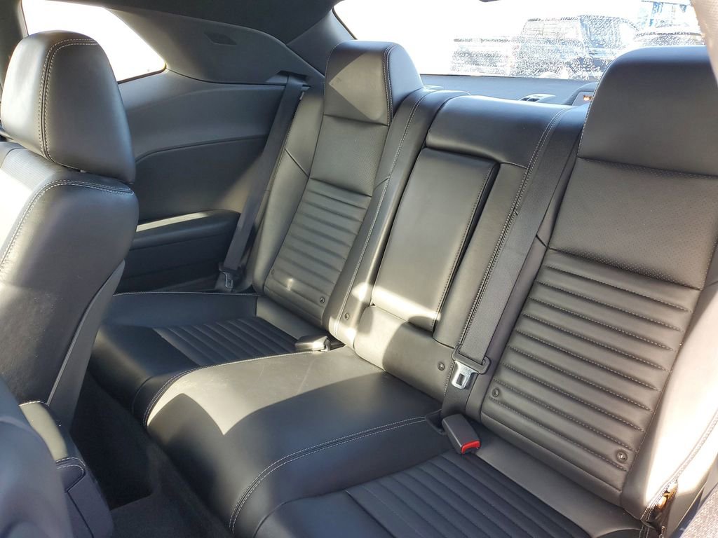 Used 2011 Dodge Challenger image 25
