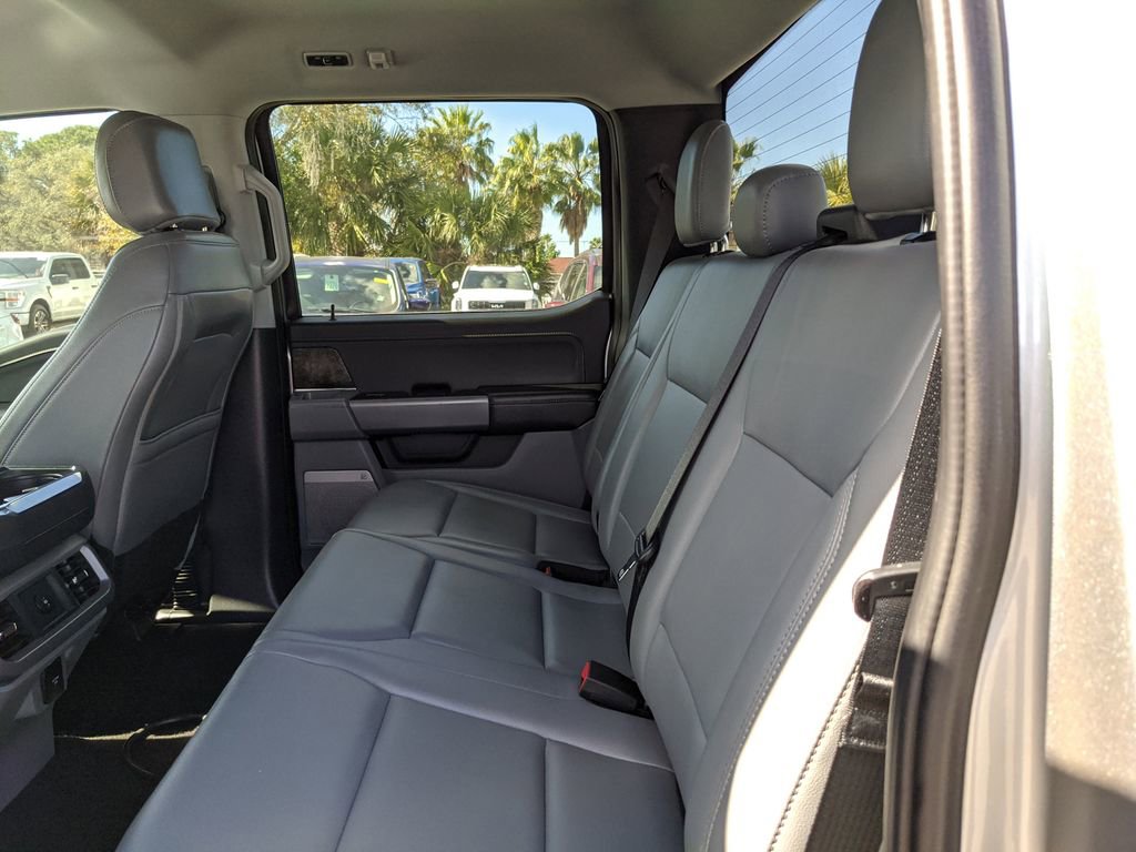 Used 2025 Ford F150 Lightning Flash image 21