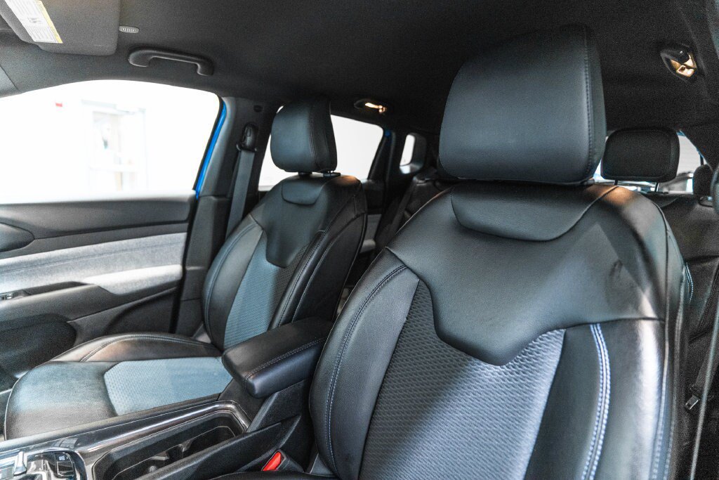 Used 2023 Jeep Compass Latitude w/ Convenience Group AWD/4WD image 6