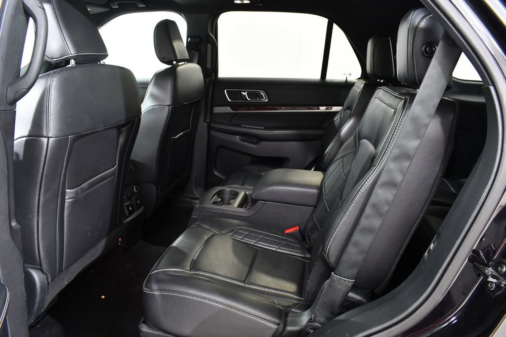 Used 2019 Ford Explorer Platinum AWD/4WD image 16