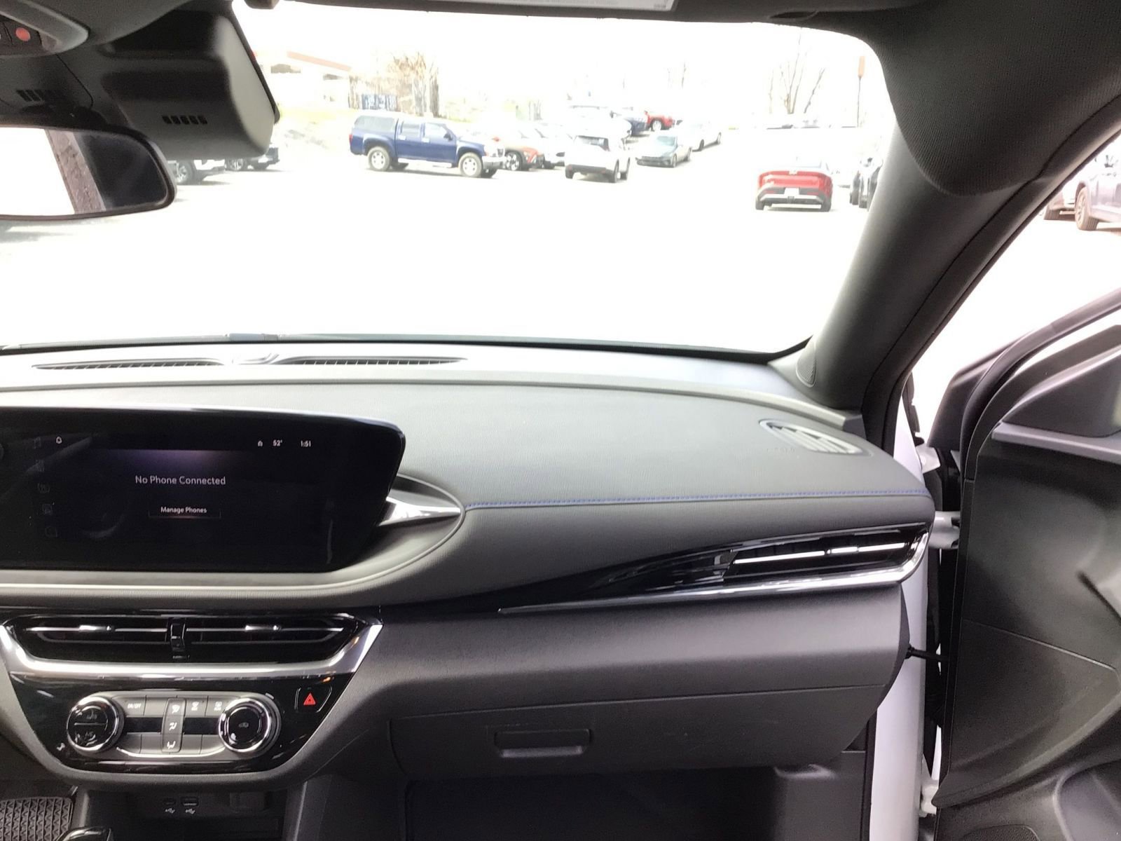 Used 2025 Buick Envista Sport Touring image 34