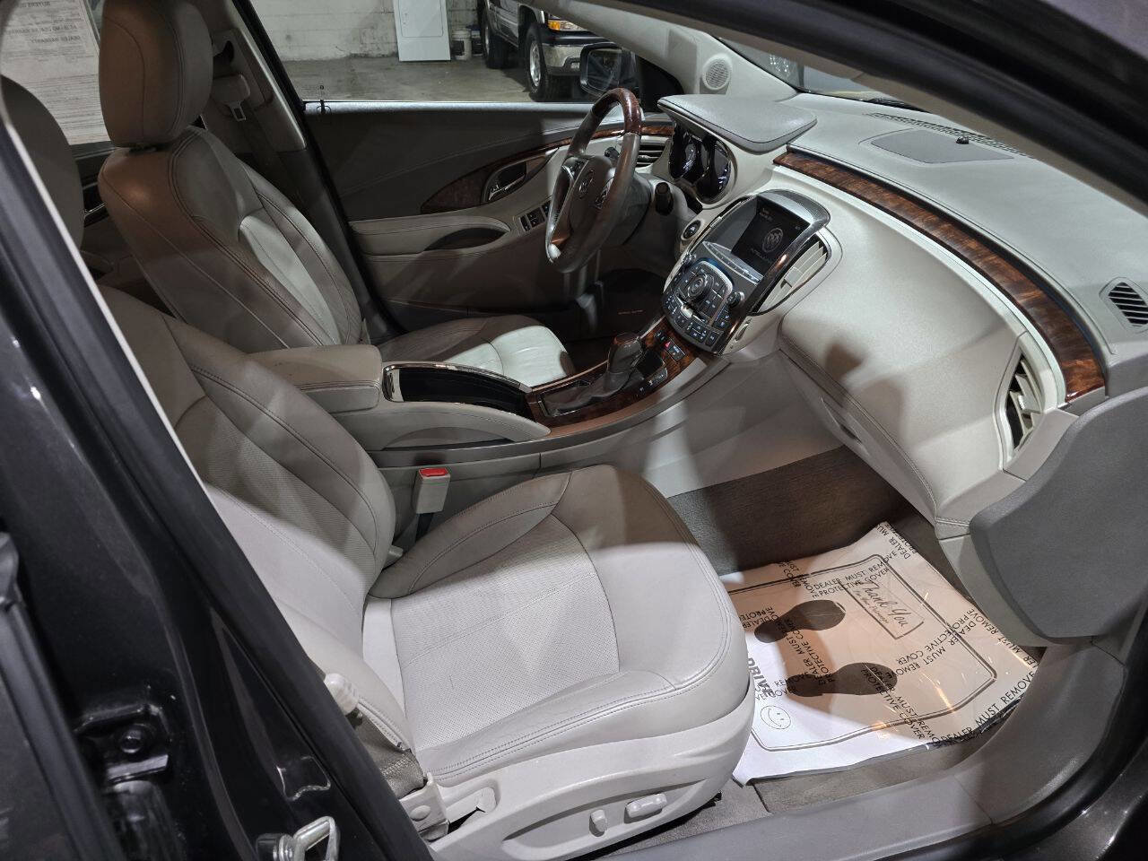 Used 2013 Buick LaCrosse Premium image 32