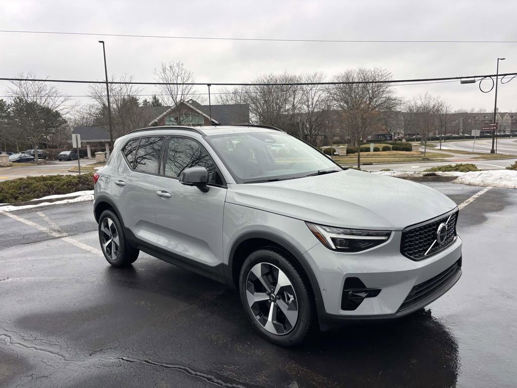 New 2026 Volvo XC40 B5 Plus w/ Protection Package Premier image 1