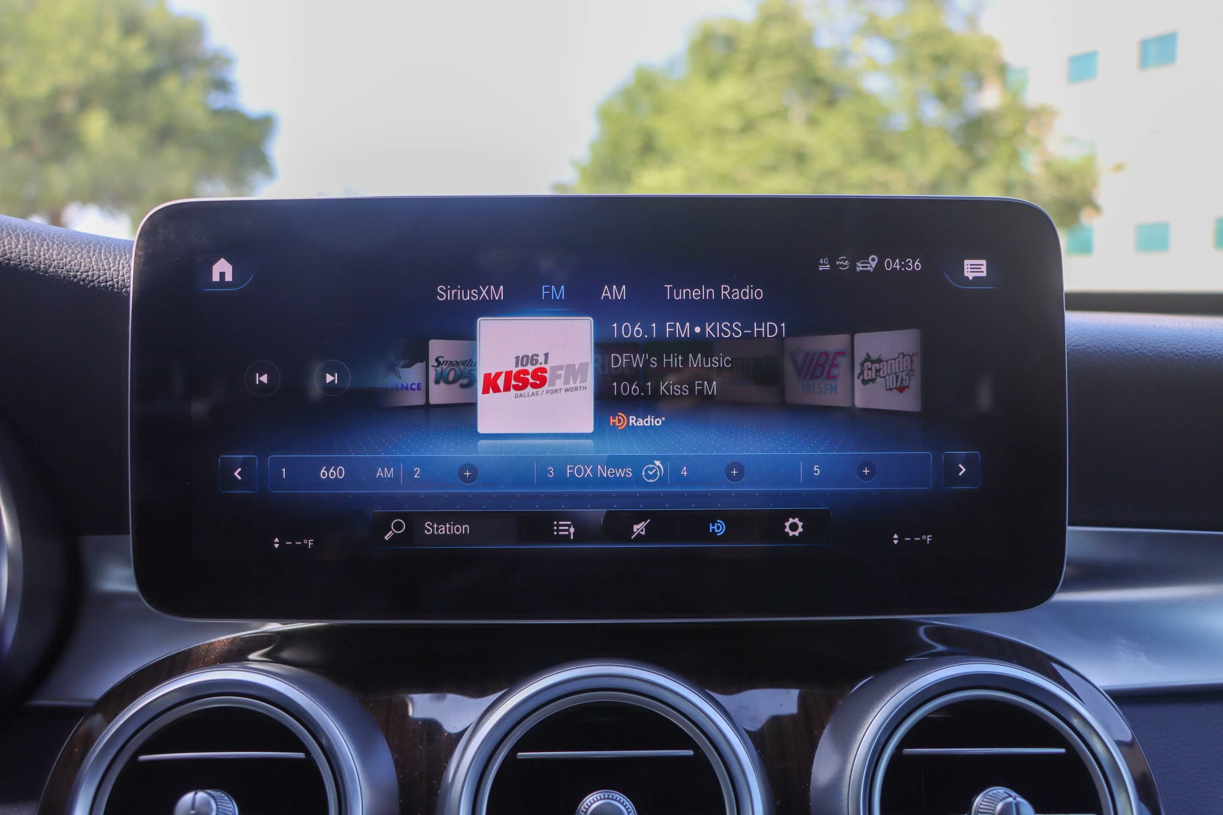 Used 2020 Mercedes-Benz GLC 300 image 34