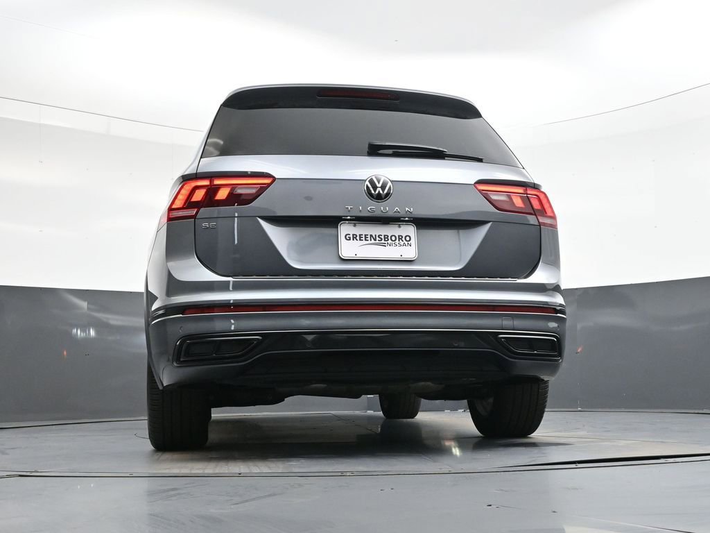 Used 2024 Volkswagen Tiguan SE R-Line image 37