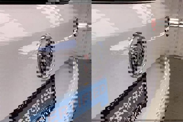 Used 2023 Buick Envision Essence image 31