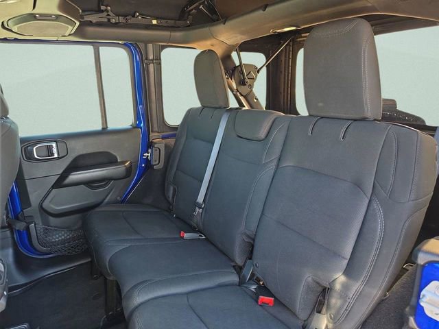 Used 2018 Jeep Wrangler Unlimited Sahara image 23