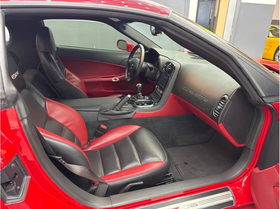 Used 2009 Chevrolet Corvette Z06 RWD image 13