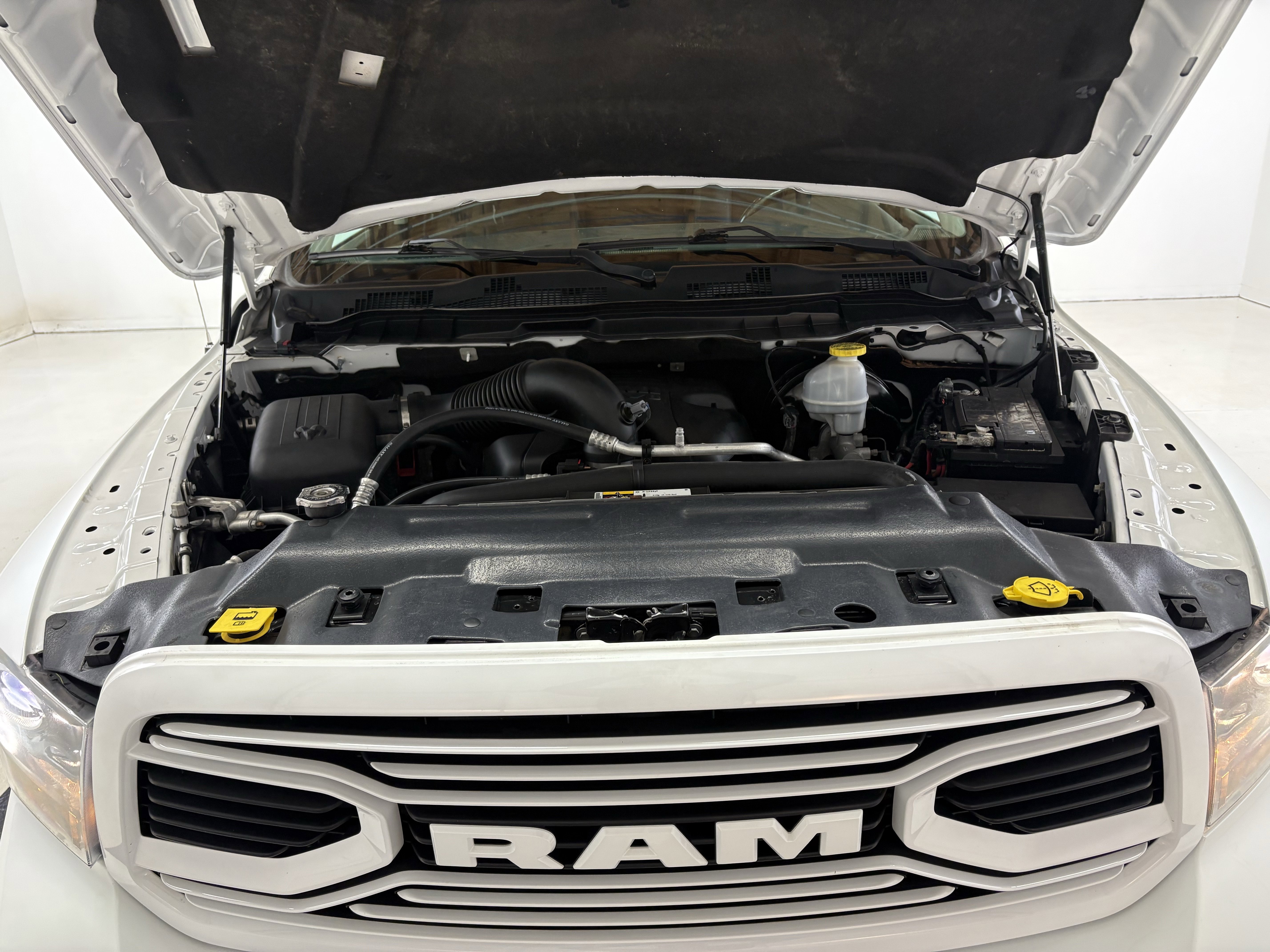 Used 2018 RAM 1500 Sport w/ Comfort Group image 39