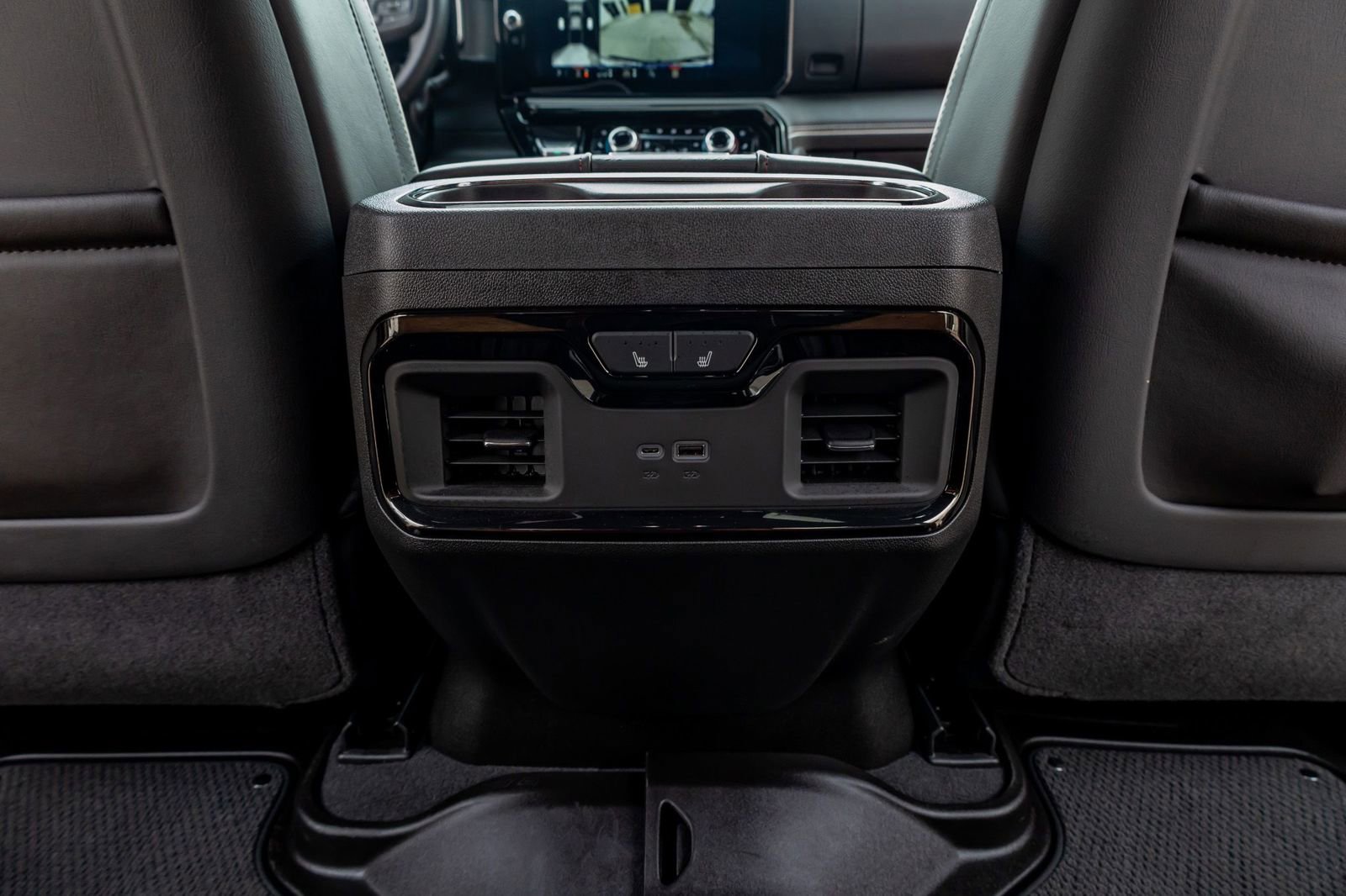 Used 2025 GMC Sierra 2500 AT4X image 32