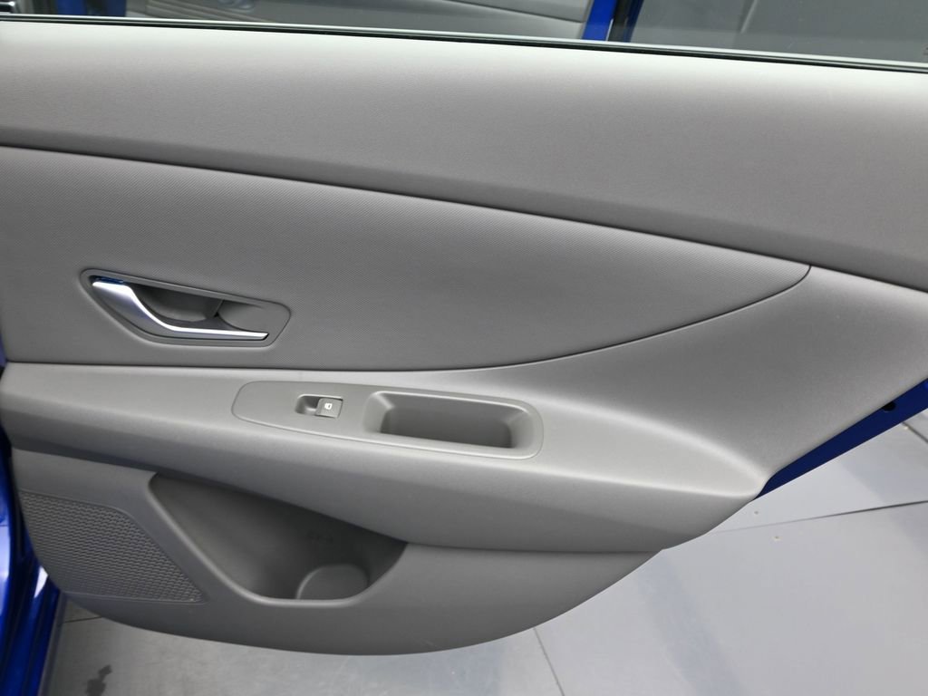 Certified 2025 Hyundai Elantra Sport image 10