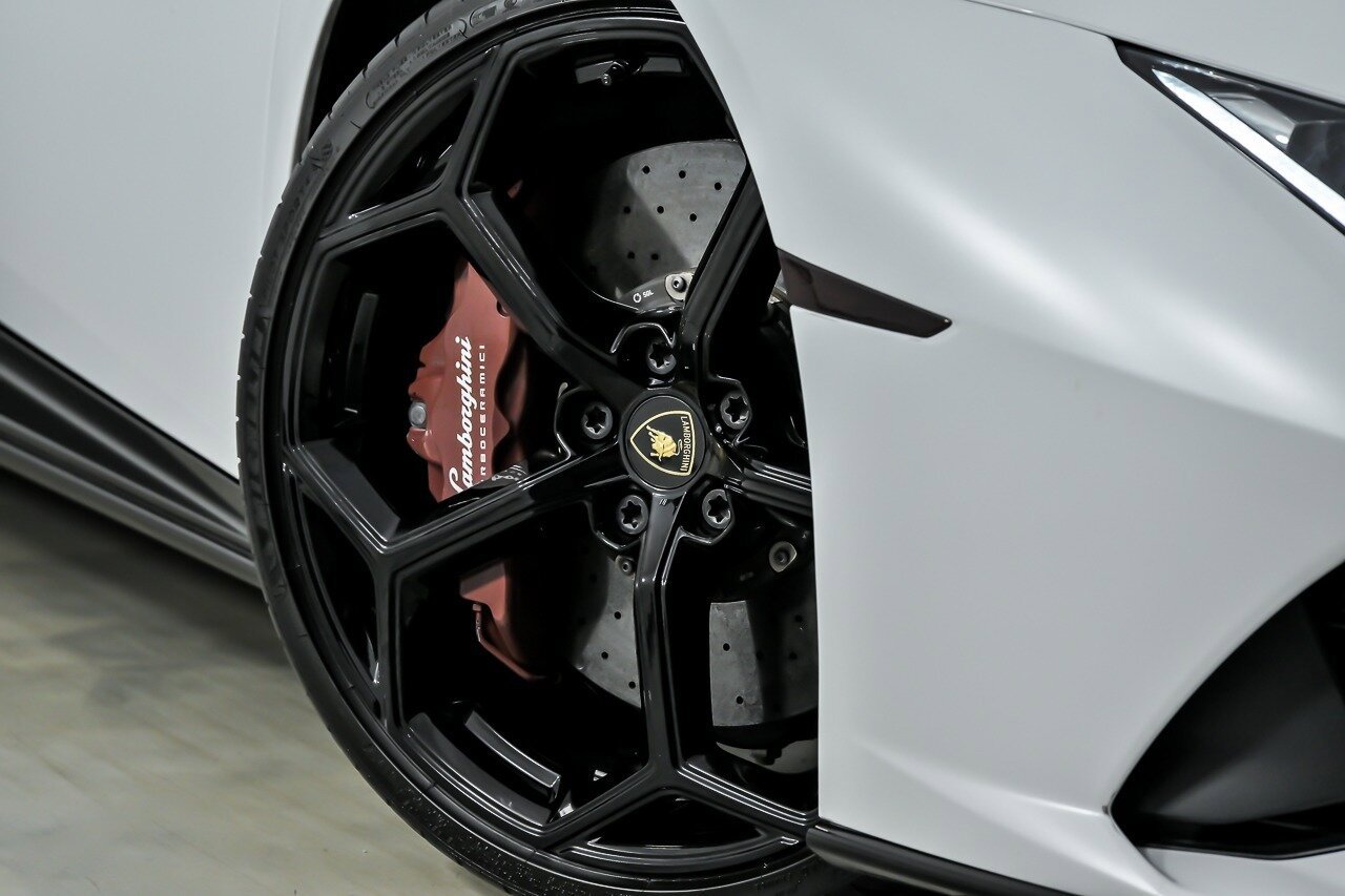 Used 2020 Lamborghini Huracan EVO AWD/4WD image 4