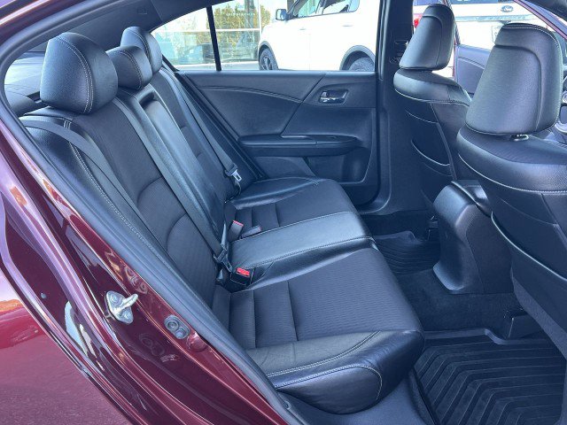 Used 2016 Honda Accord Sport image 26