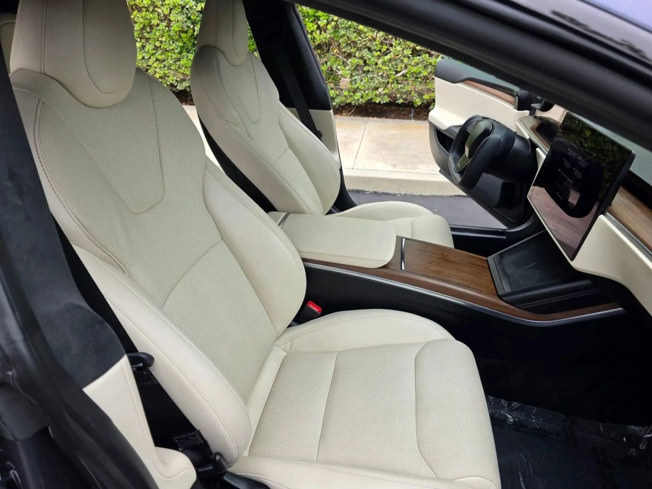 Used 2023 Tesla Model S AWD/4WD image 20