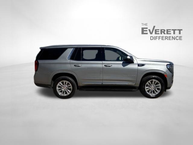 Used 2024 GMC Yukon SLT w/ SLT Premium Package AWD/4WD image 8