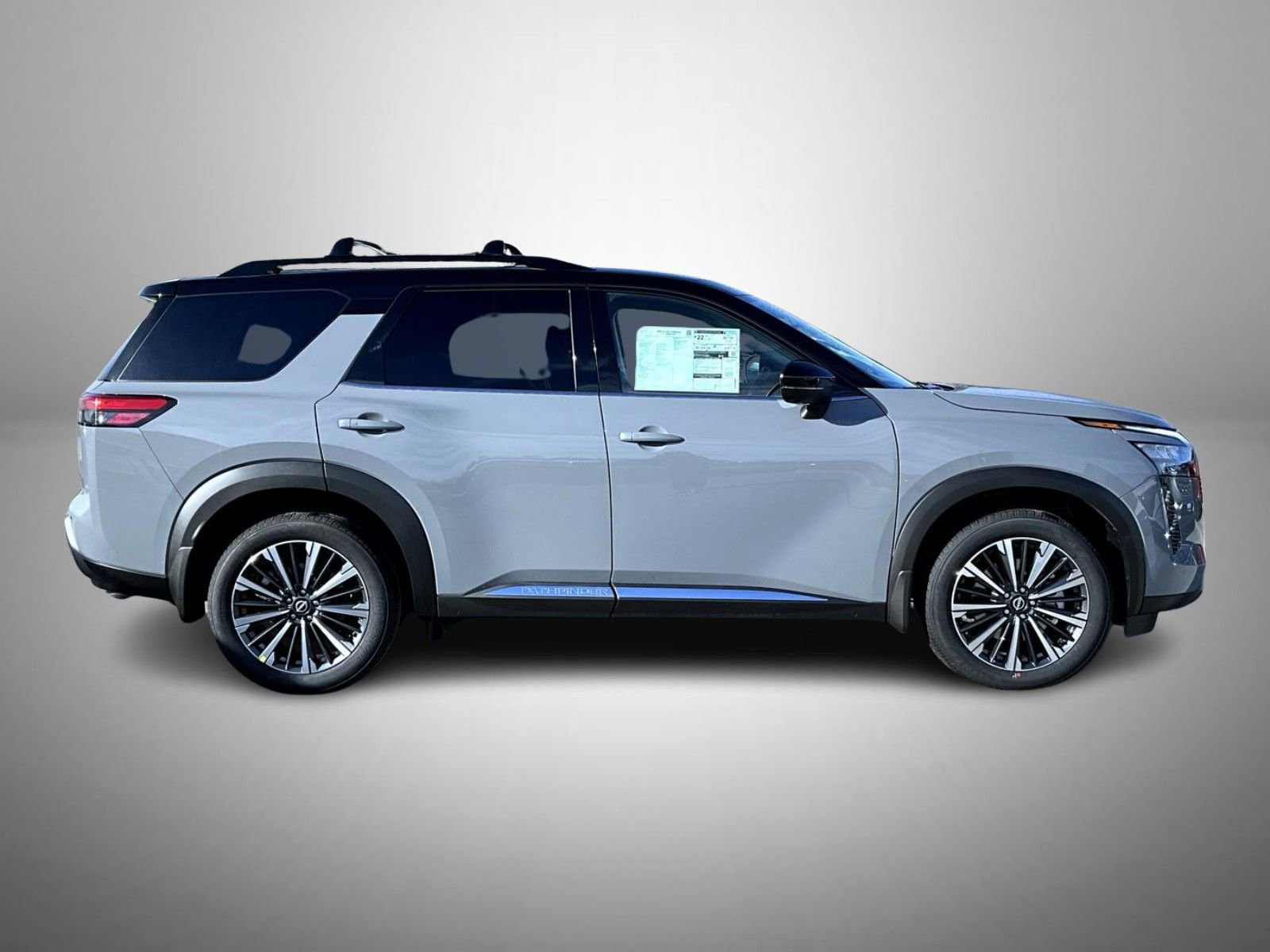 New 2026 Nissan Pathfinder Platinum image 4