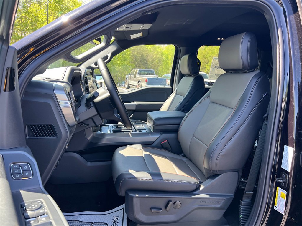 New 2025 Ford F150 Lariat w/ Equipment Group 501A Mid image 16