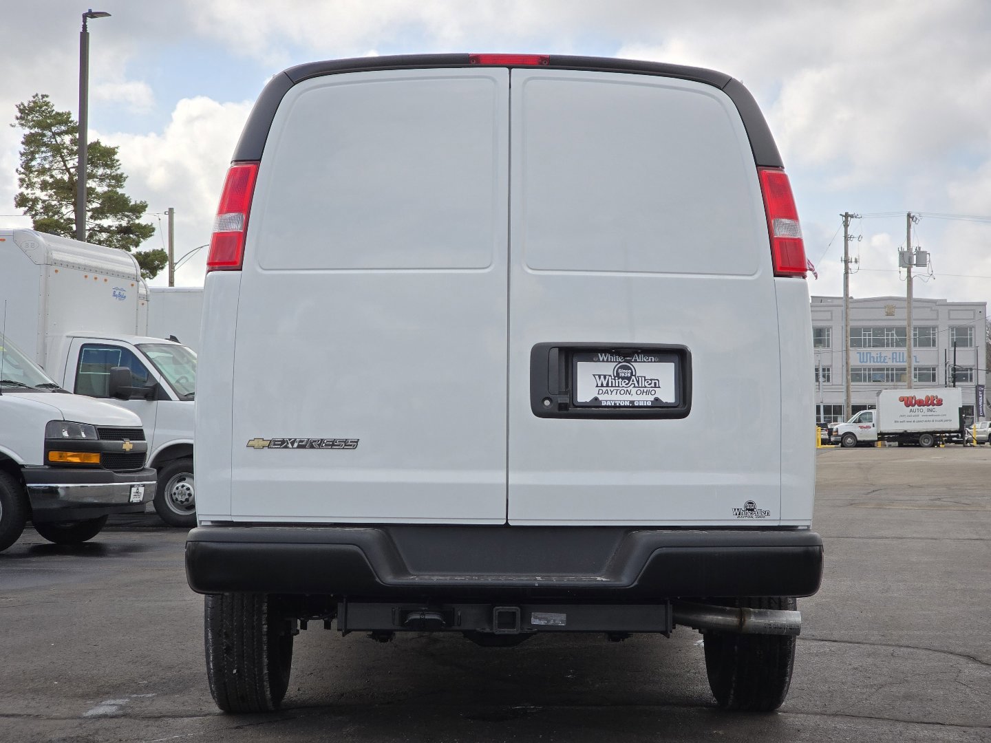 New 2026 Chevrolet Express 2500 w/ Driver Convenience Package RWD image 11