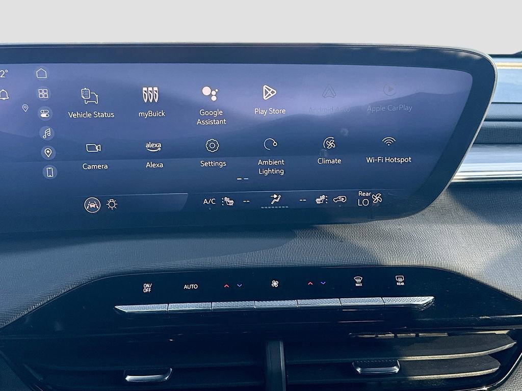 Used 2025 Buick Enclave Preferred image 17