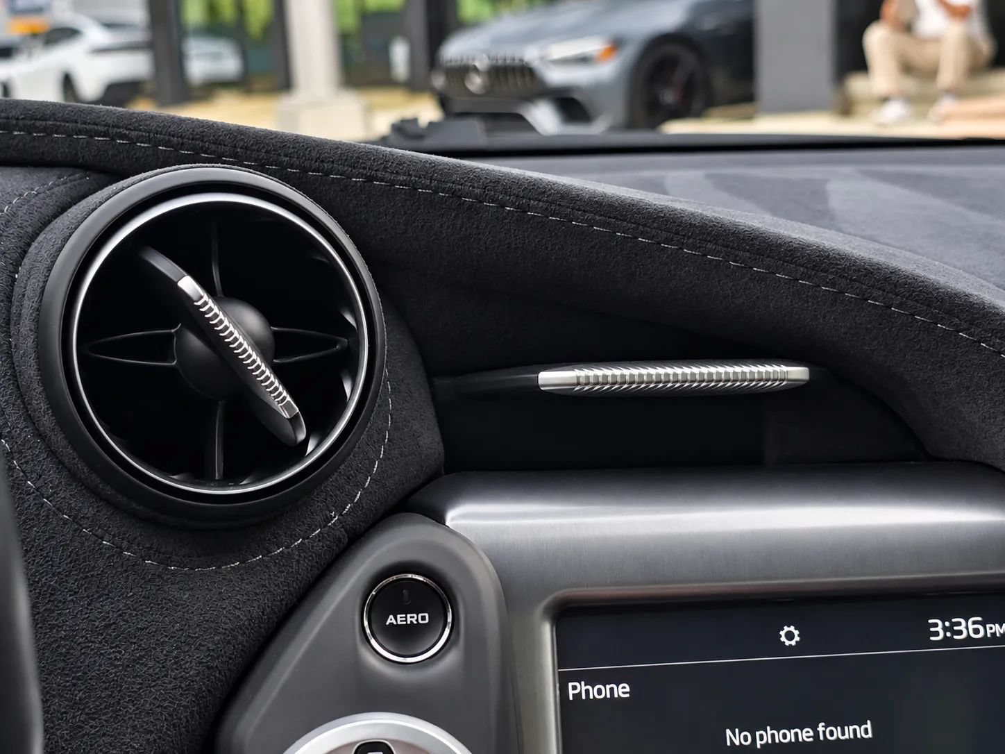 Used 2019 McLaren 720S RWD image 40