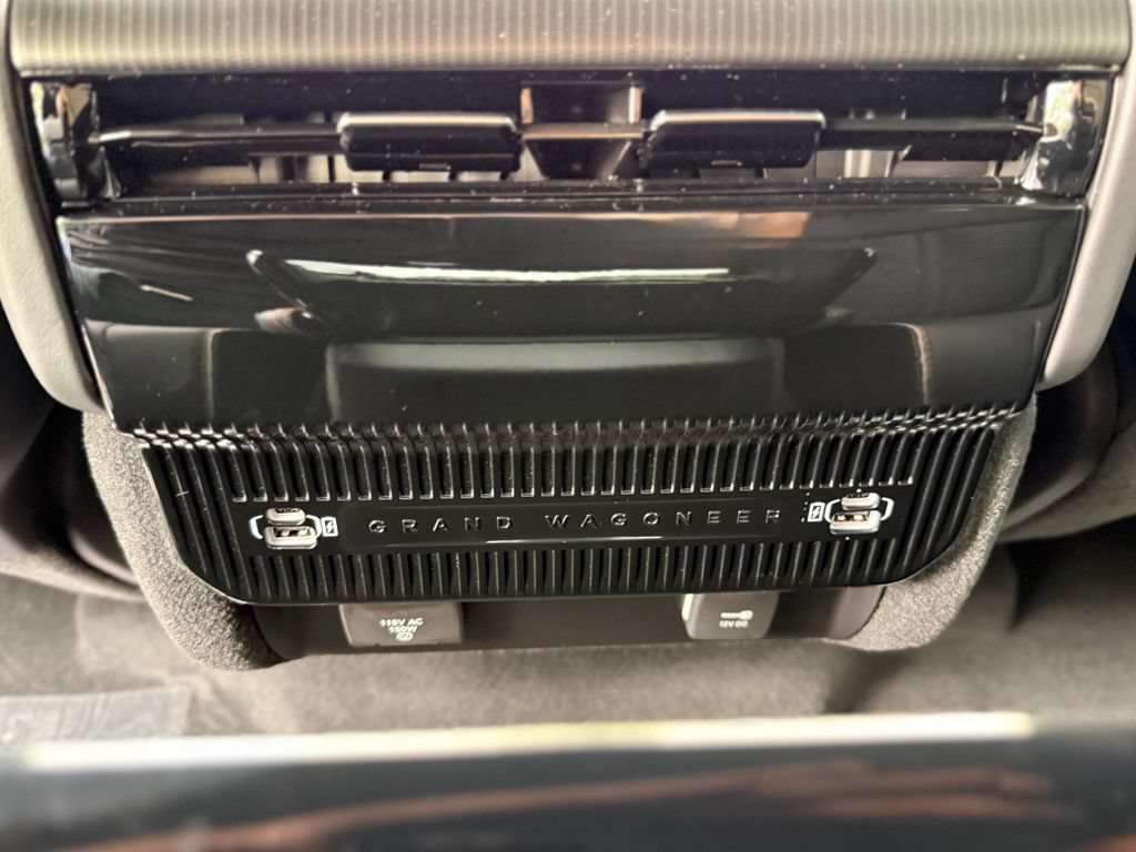New 2026 Jeep Grand Wagoneer Summit AWD/4WD image 28