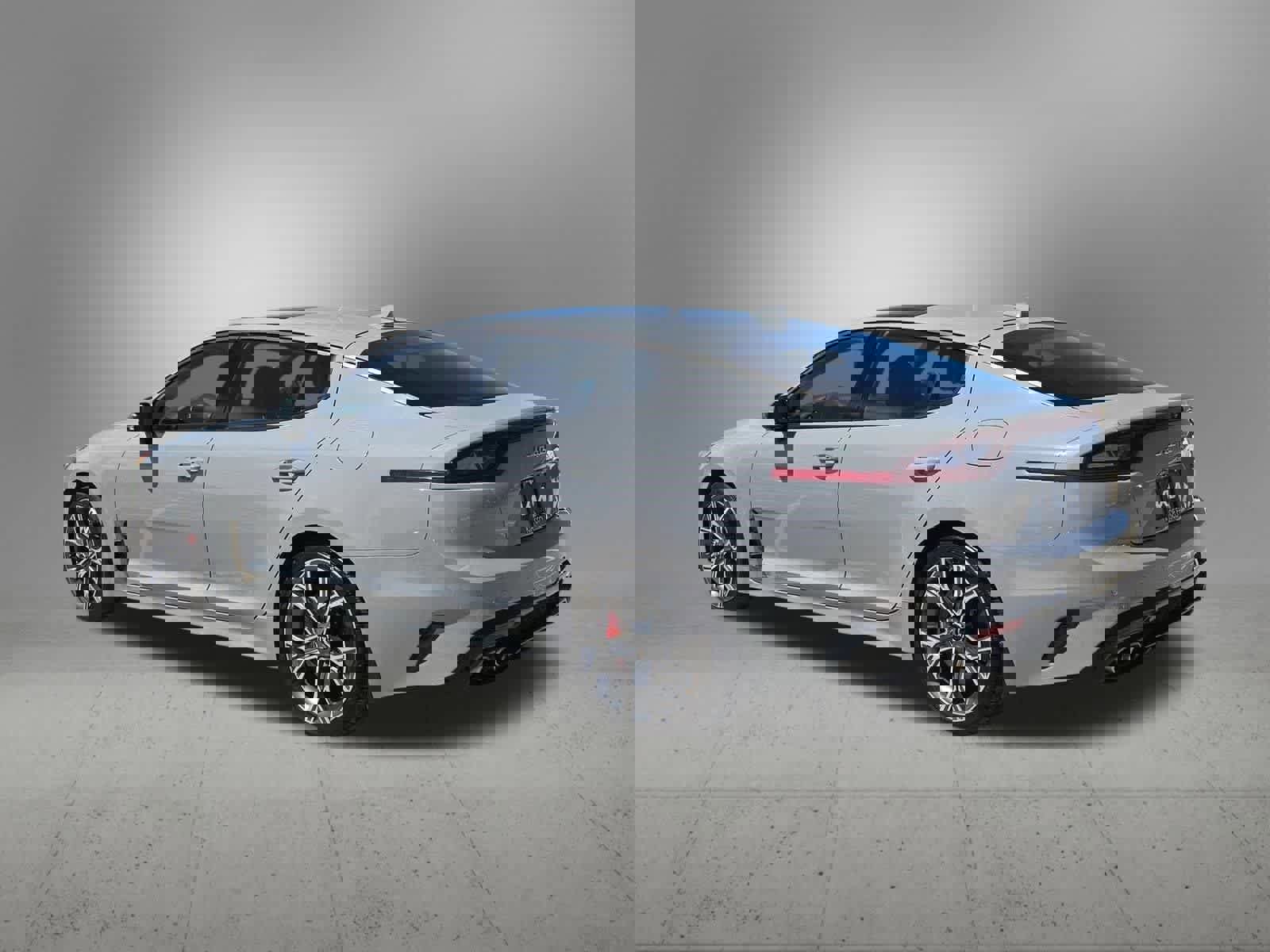 Used 2020 Kia Stinger GT2 image 4