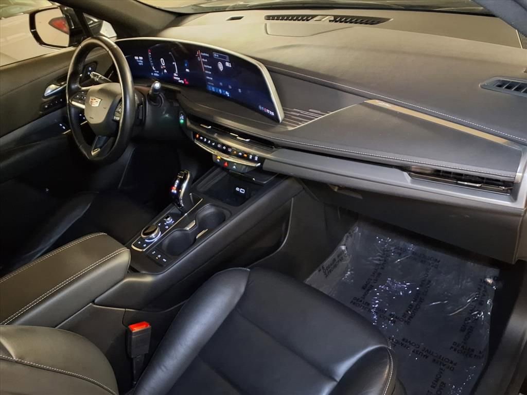 Certified 2024 Cadillac XT4 Premium Luxury AWD/4WD image 24