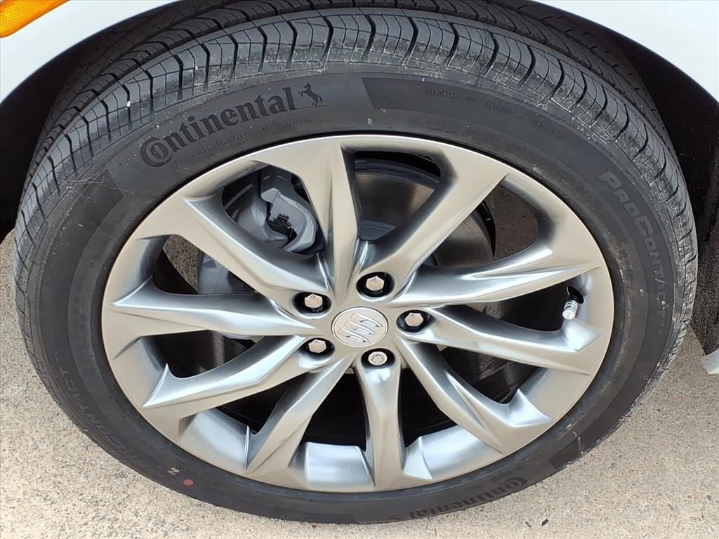 New 2026 Buick Encore GX Avenir w/ Avenir Technology Package image 9