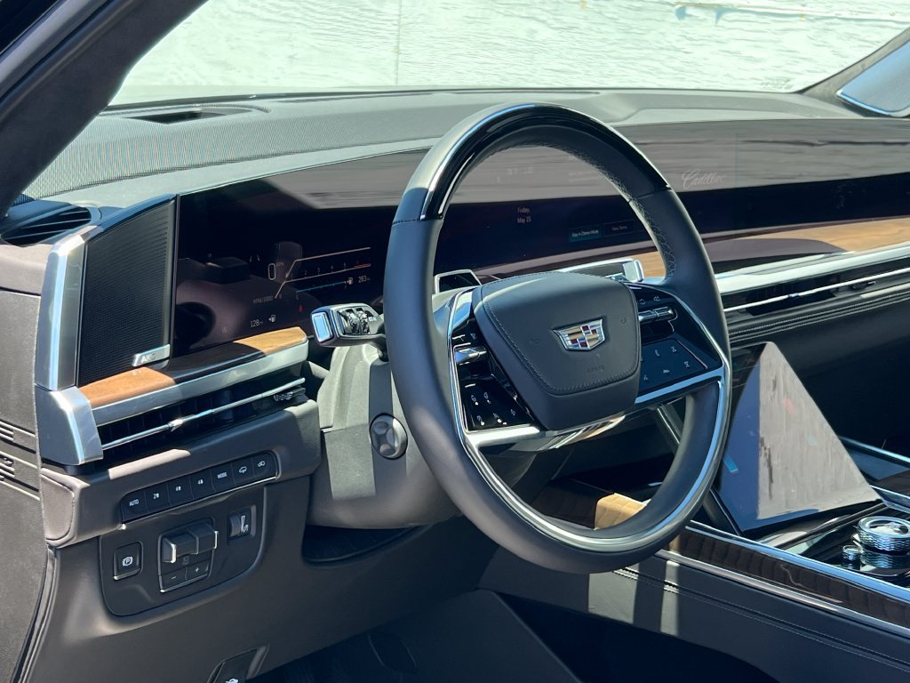 New 2026 Cadillac Escalade Platinum Luxury AWD/4WD image 5