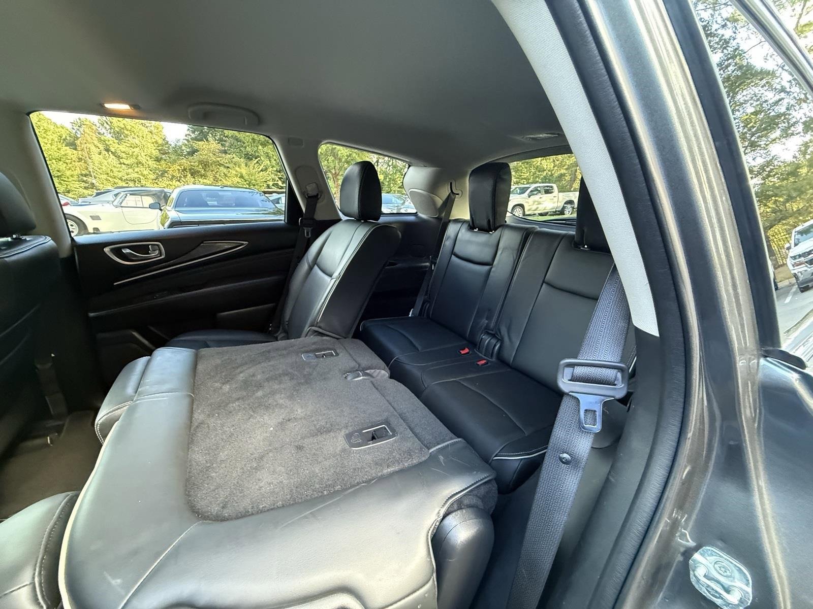 Used 2019 INFINITI QX60 Luxe image 28